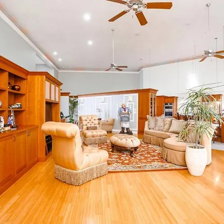 Villa New Skagit Tulip Farm Estate 3 Beds 2 Baths